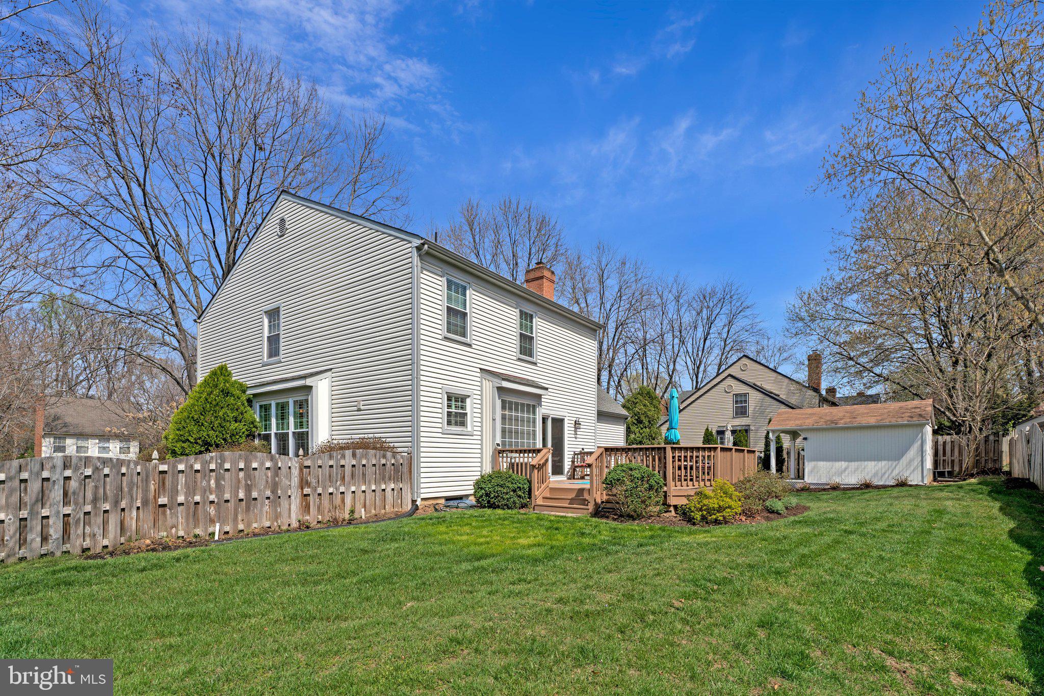 TRIPLE RIDGE - Residential