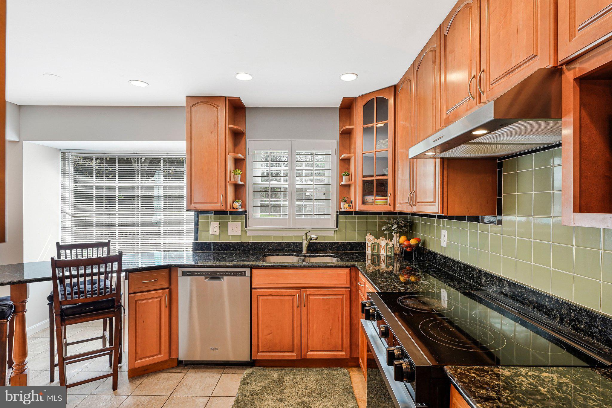 TRIPLE RIDGE - Residential