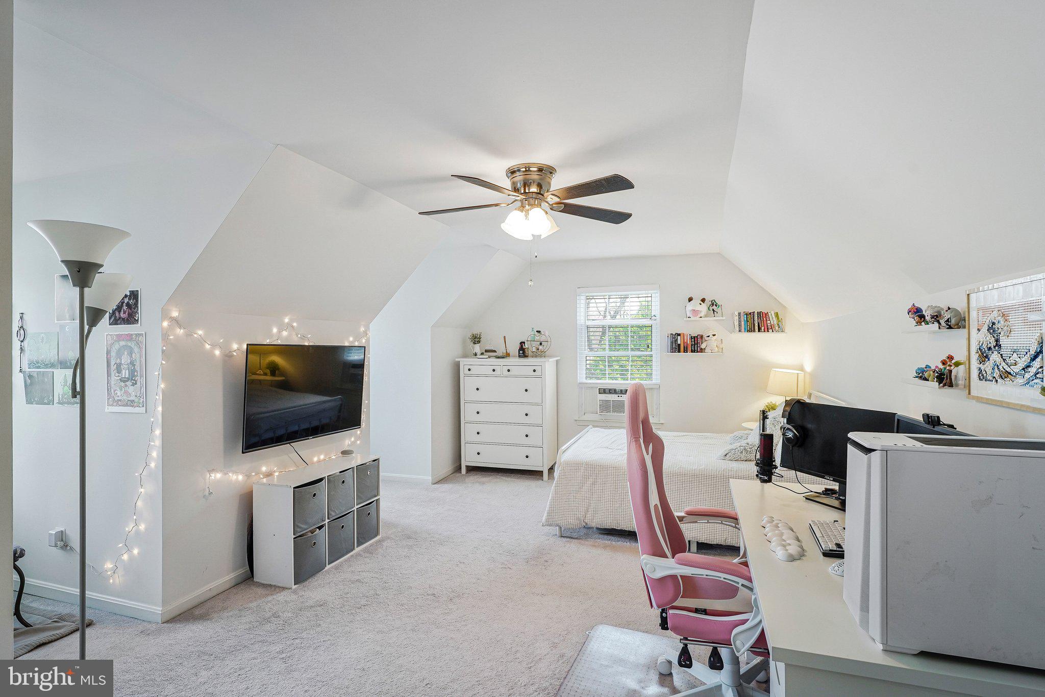 TRIPLE RIDGE - Residential