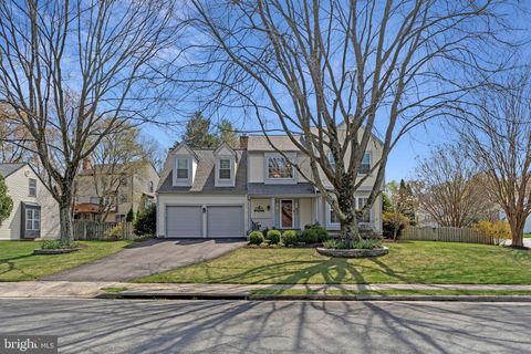 8933 TRIPLE RIDGE ROAD FAIRFAX STATION VA 22039