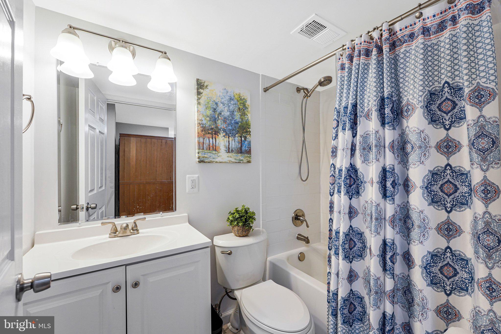 TRIPLE RIDGE - Residential