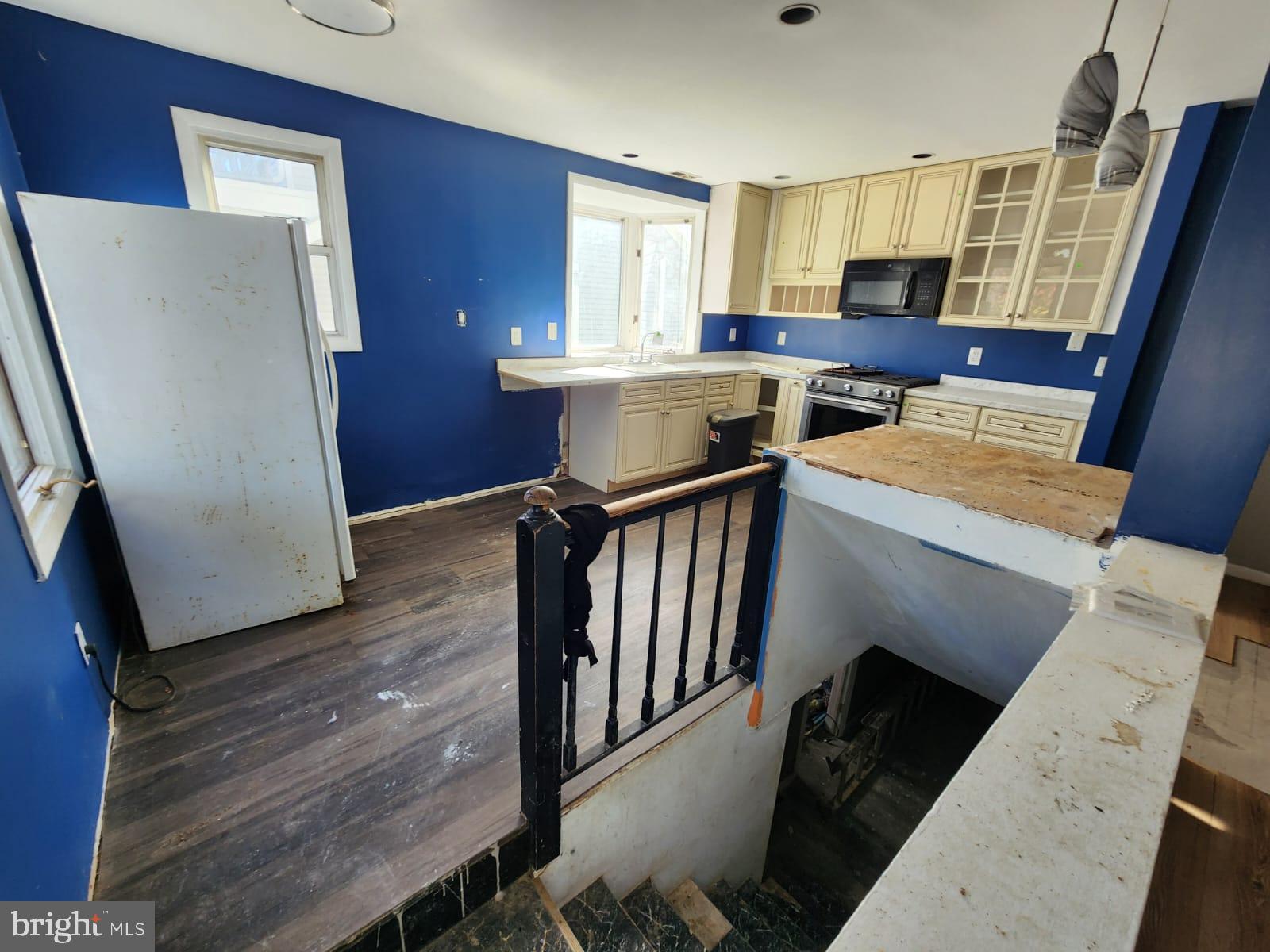 HYATTSVILLE - Residential