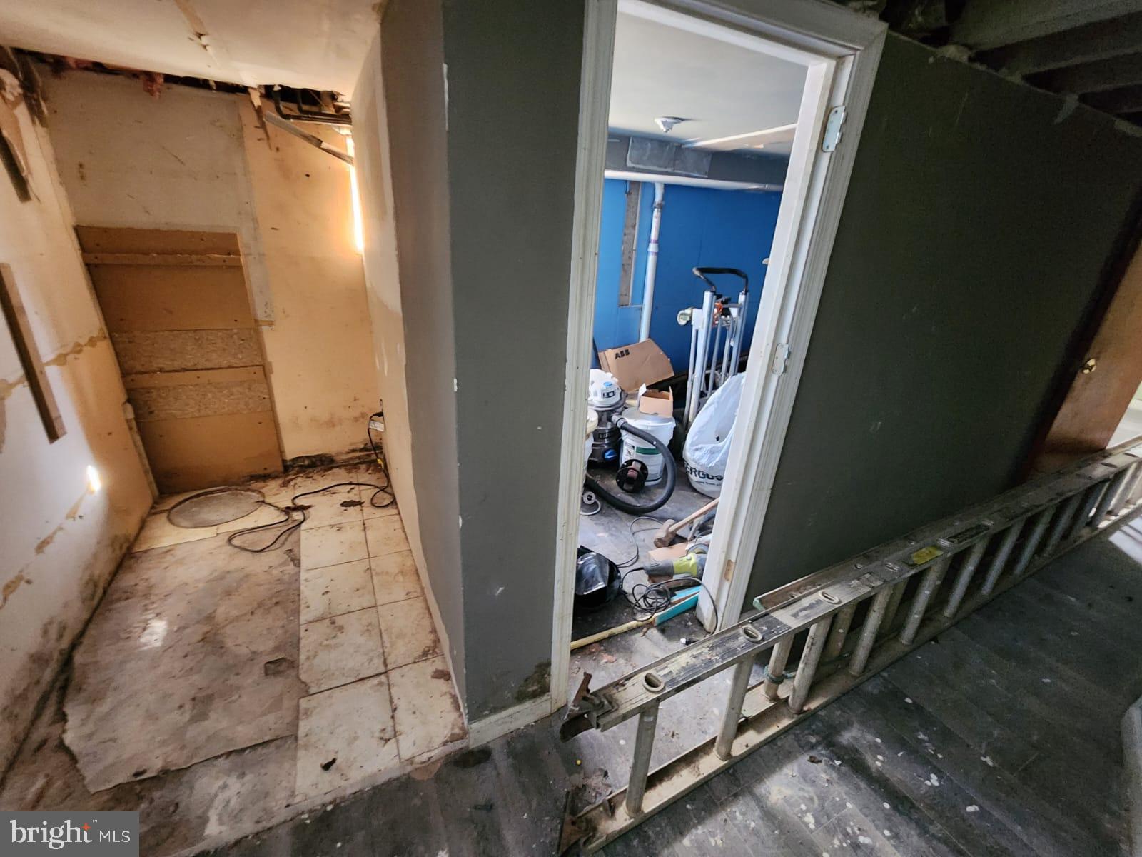 HYATTSVILLE - Residential