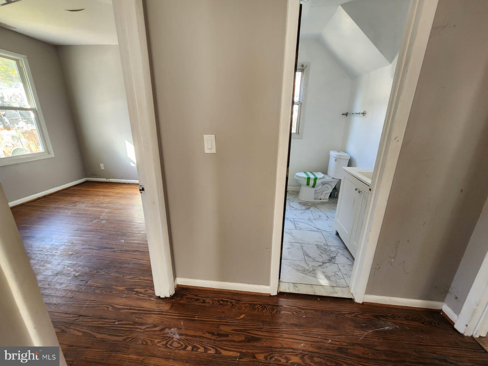 HYATTSVILLE - Residential