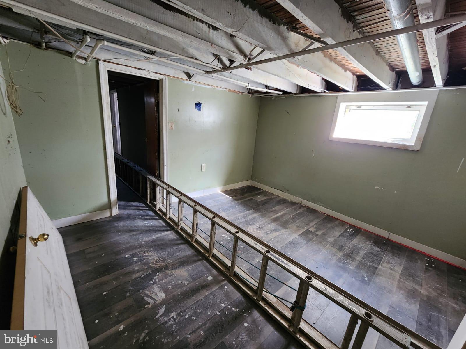 HYATTSVILLE - Residential