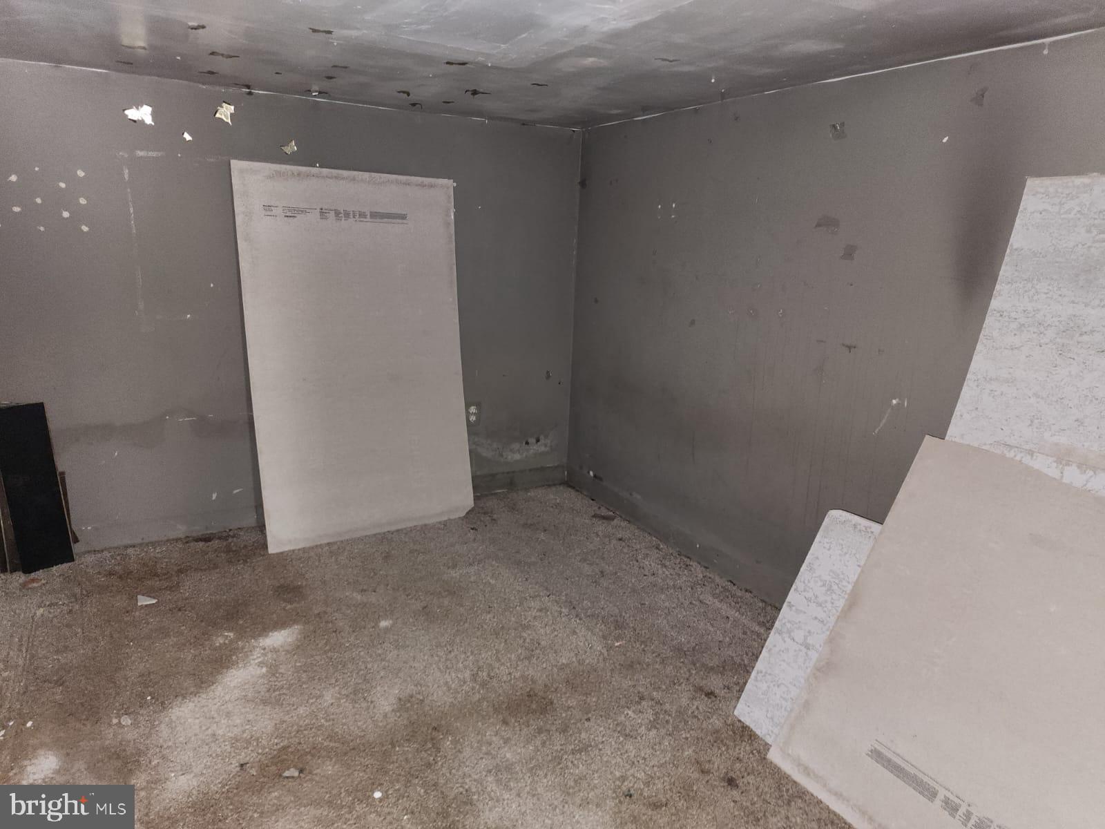 HYATTSVILLE - Residential