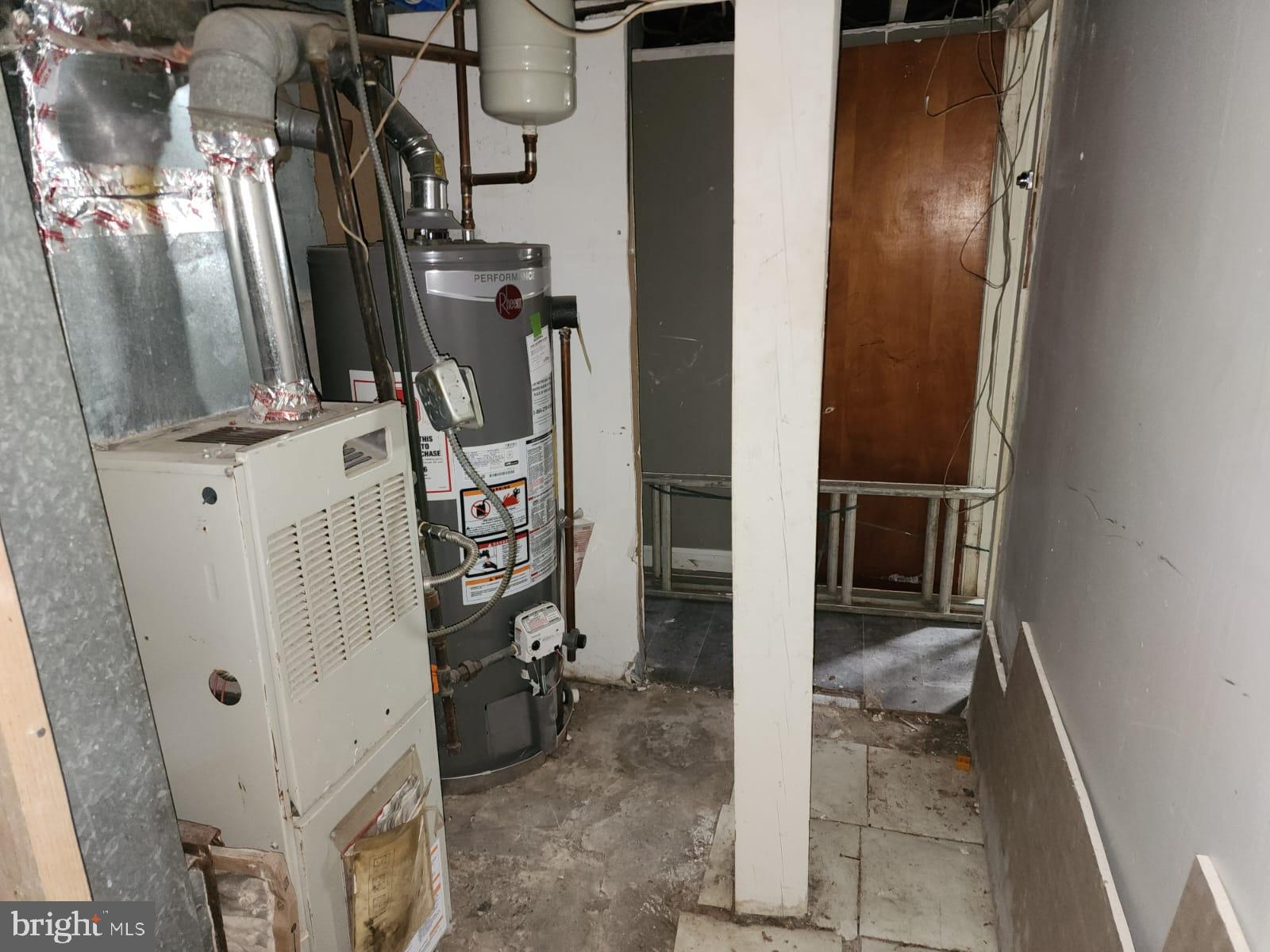 HYATTSVILLE - Residential