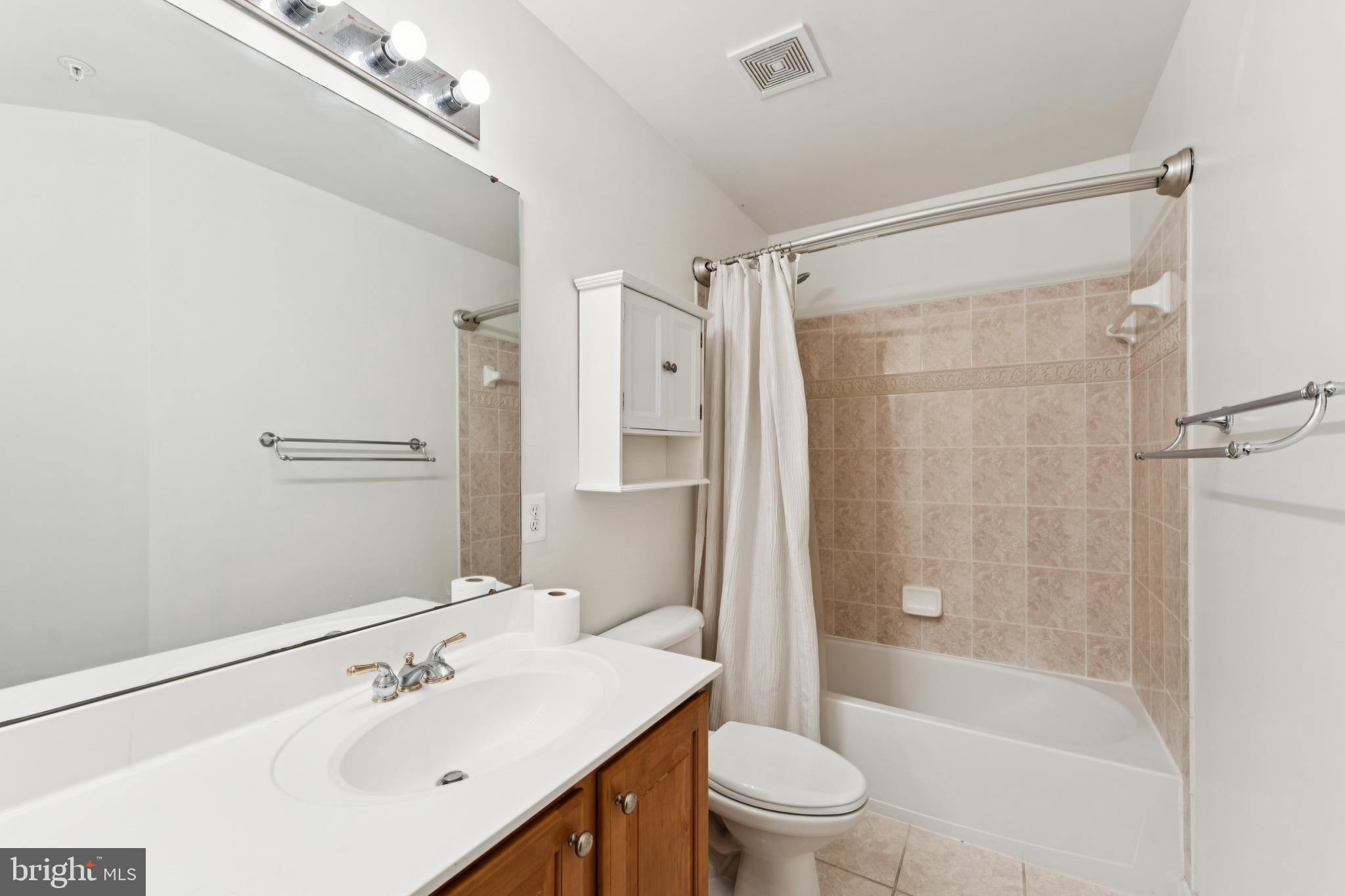 POTOMAC CHASE - Residential Lease