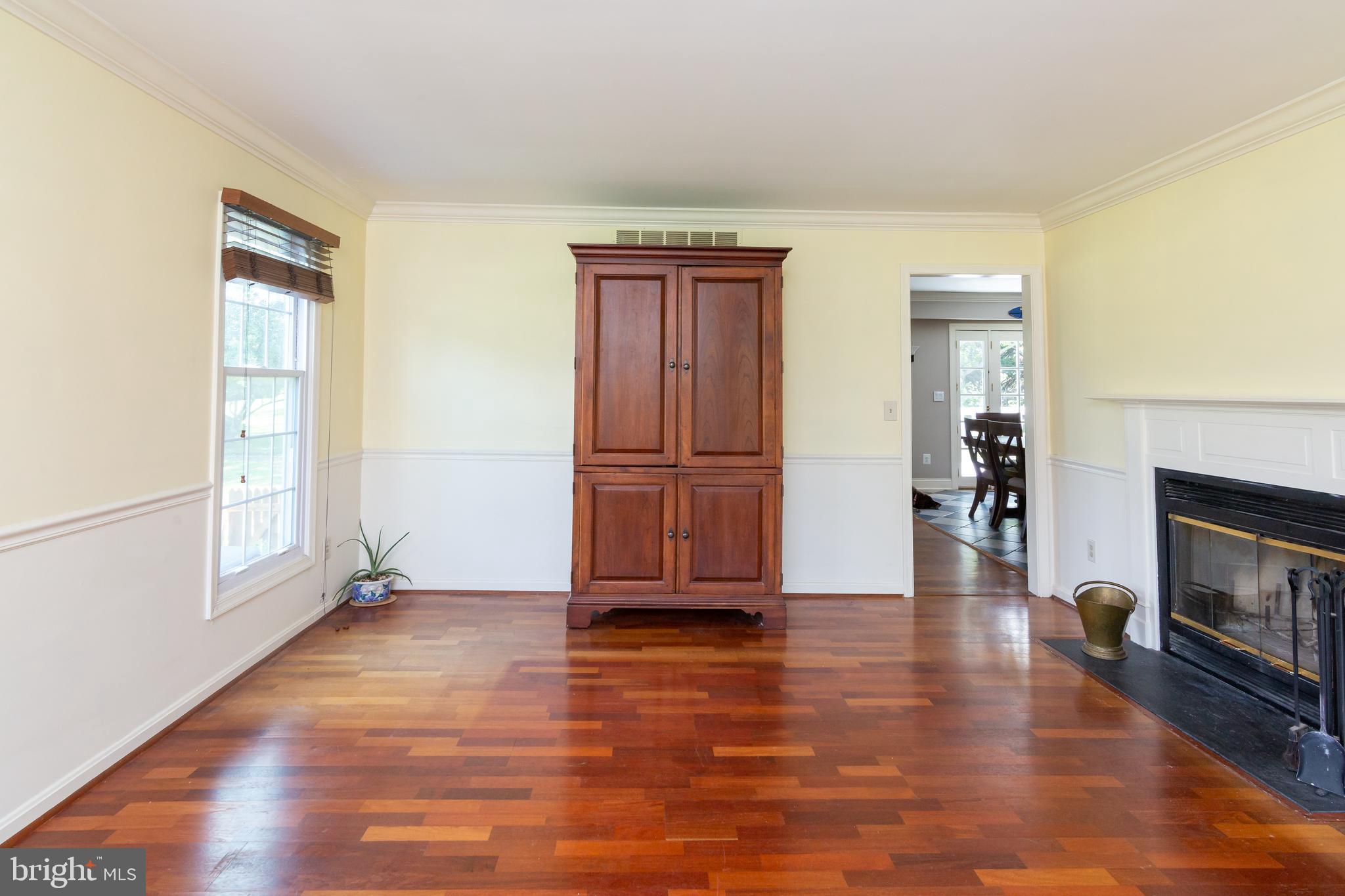 WHITEHALL BEACH - Residential