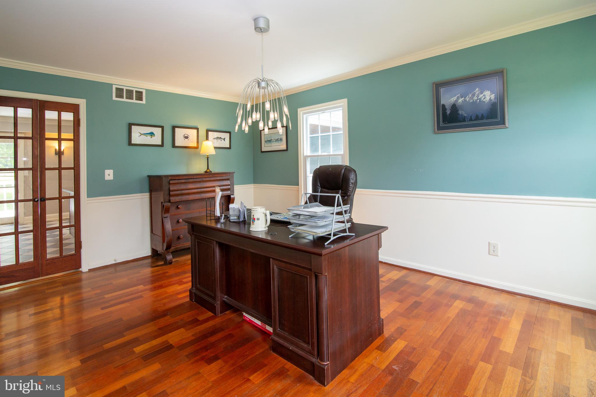 WHITEHALL BEACH - Residential