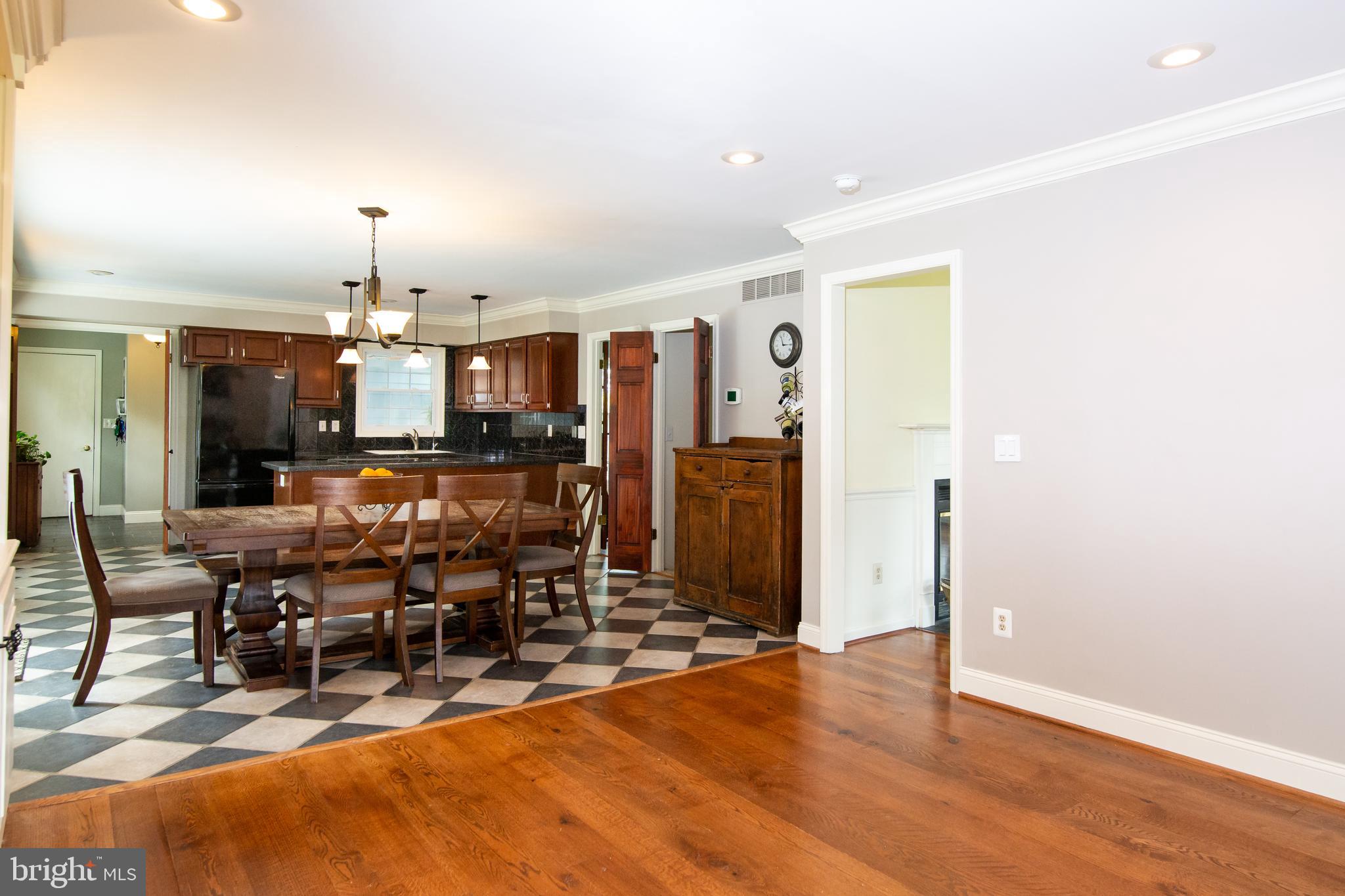 WHITEHALL BEACH - Residential