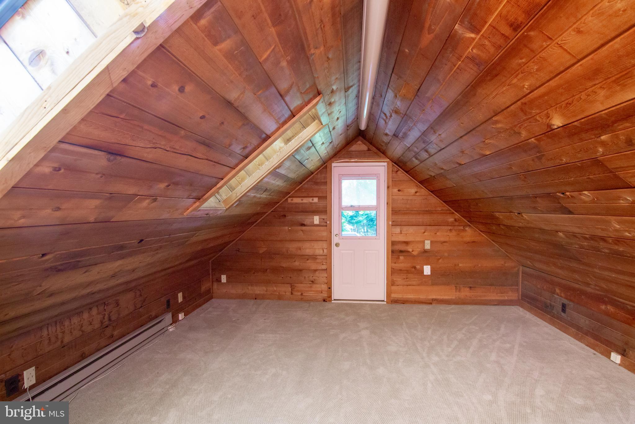 WHITEHALL BEACH - Residential