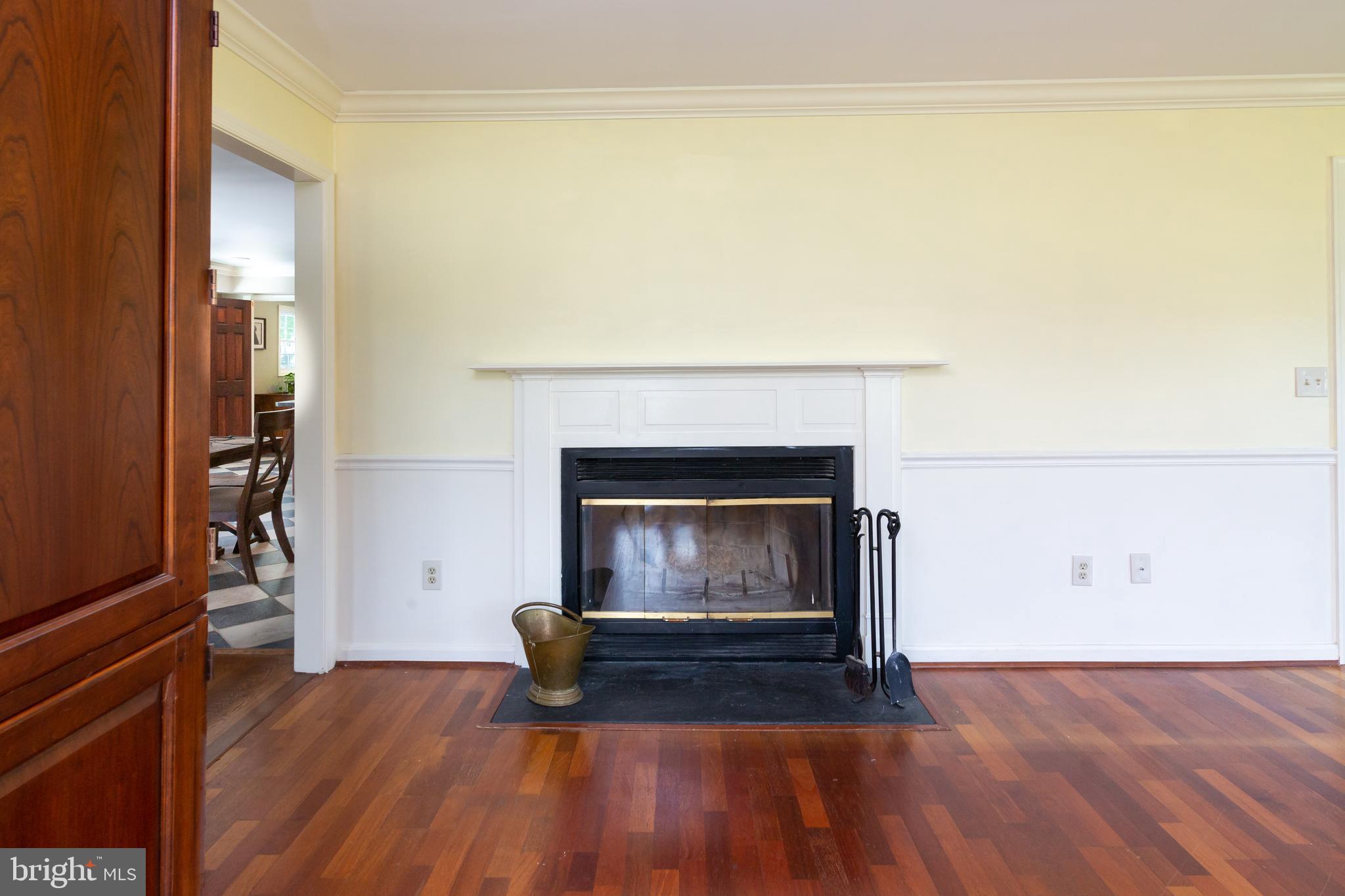 WHITEHALL BEACH - Residential