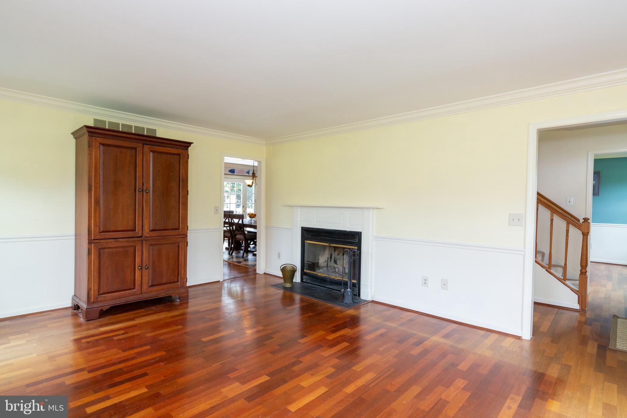 WHITEHALL BEACH - Residential