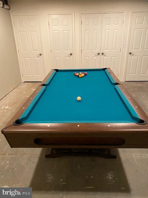 WHITEHALL BEACH - Residential