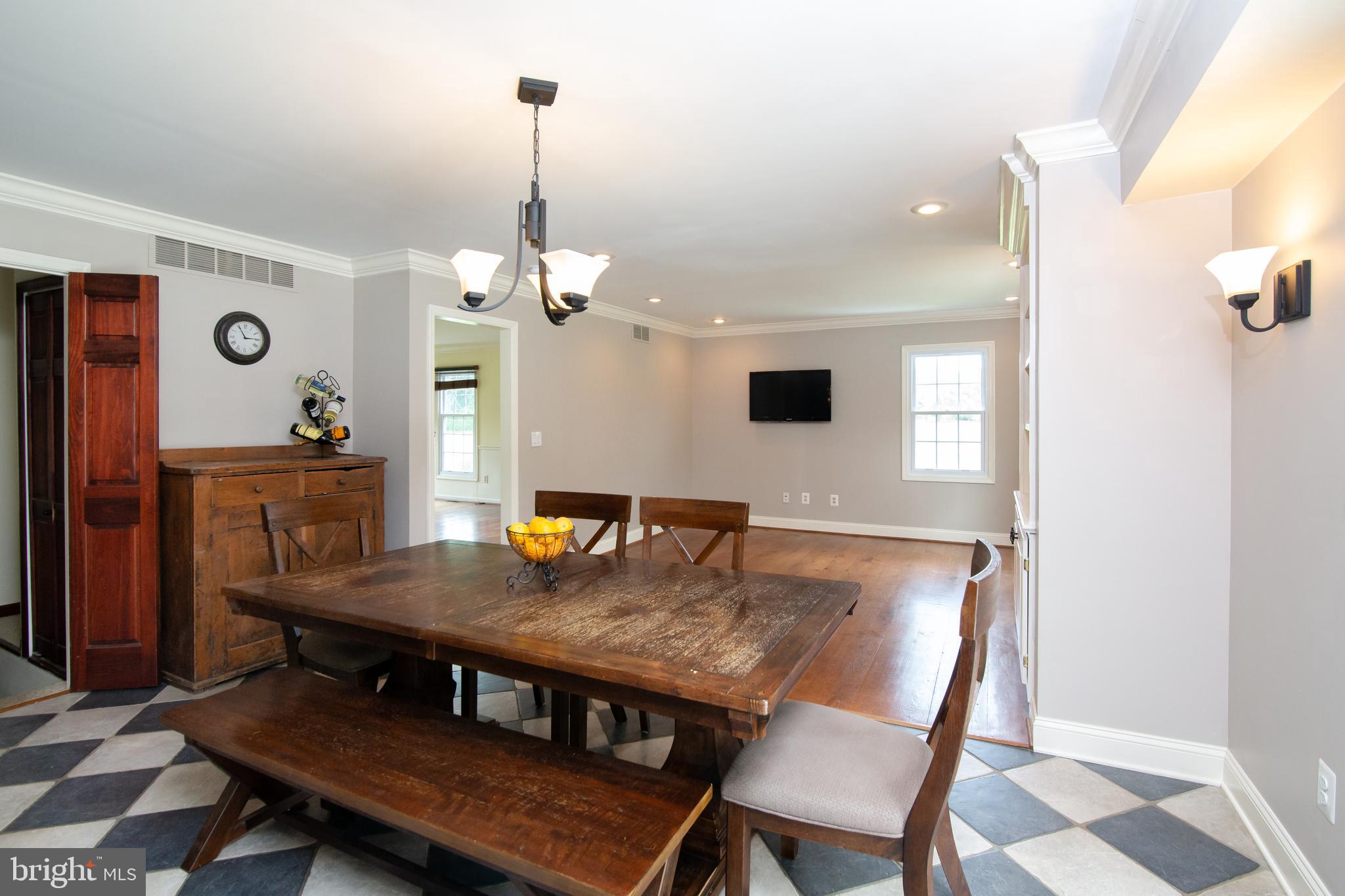 WHITEHALL BEACH - Residential