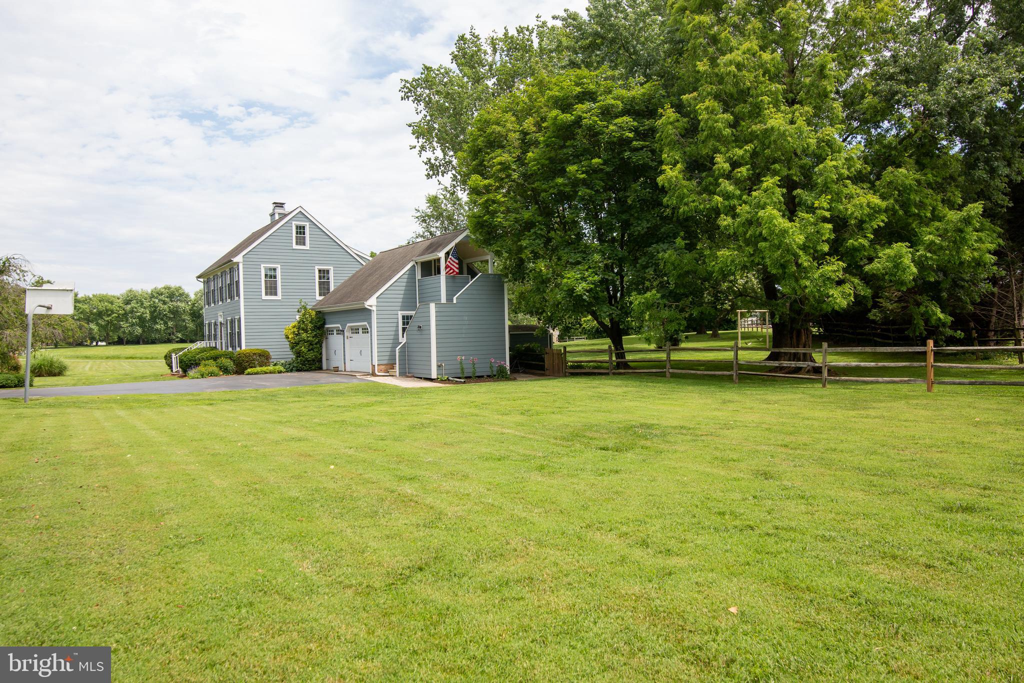 WHITEHALL BEACH - Residential