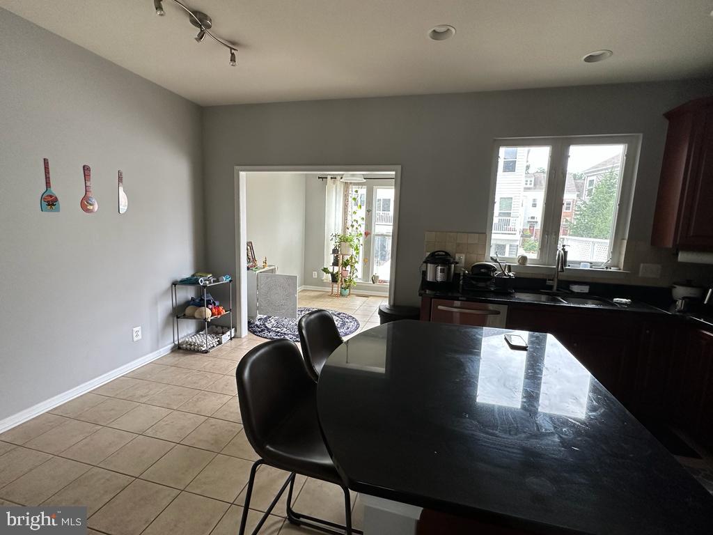 BRAMBLETON LANDBAY 2 - Residential Lease