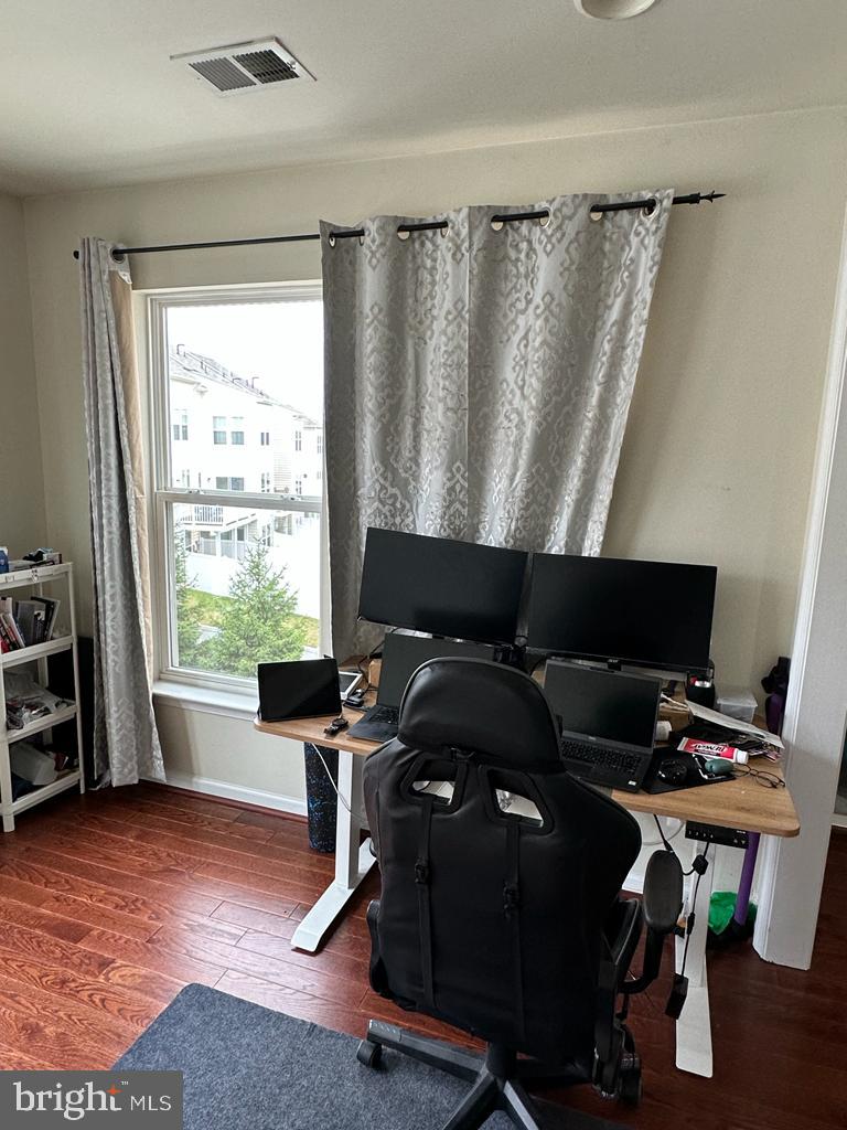 BRAMBLETON LANDBAY 2 - Residential Lease