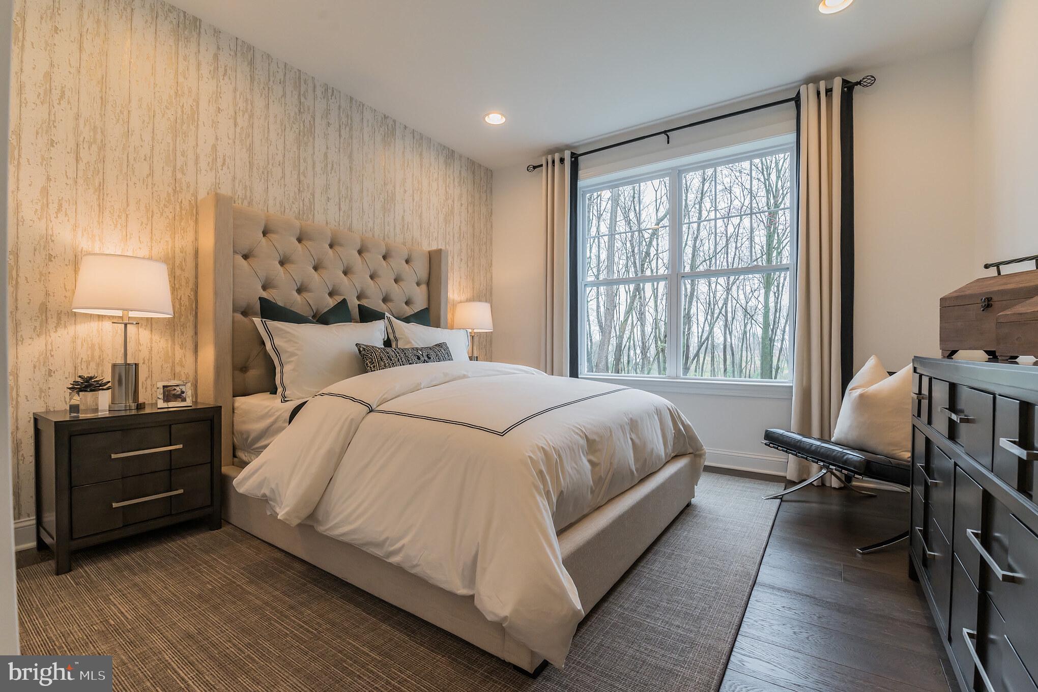 LAUREL CROSSING - Residential