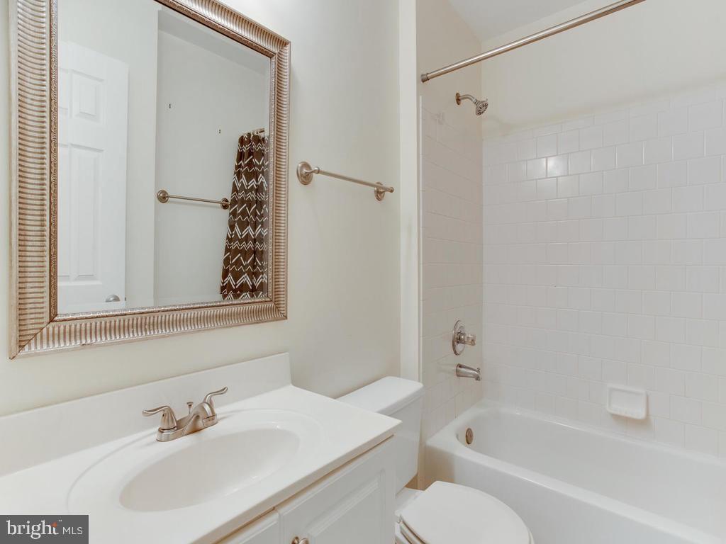 CROFTON VILLAGE - Residential