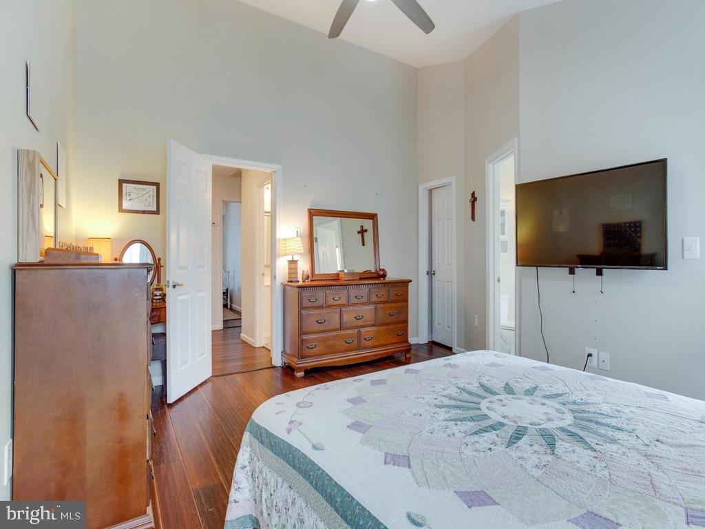 CROFTON VILLAGE - Residential