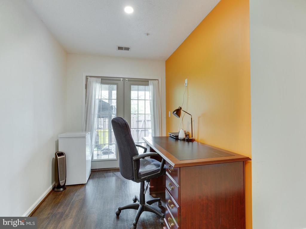 CROFTON VILLAGE - Residential