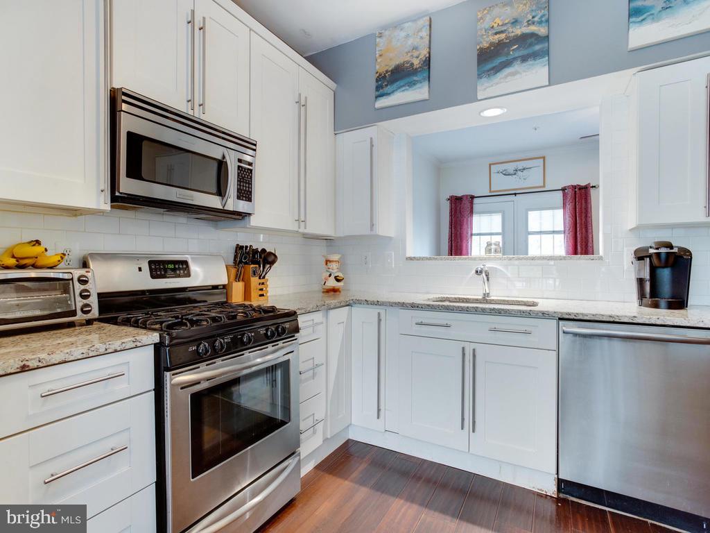 CROFTON VILLAGE - Residential