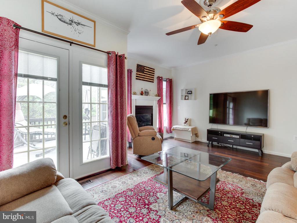 CROFTON VILLAGE - Residential