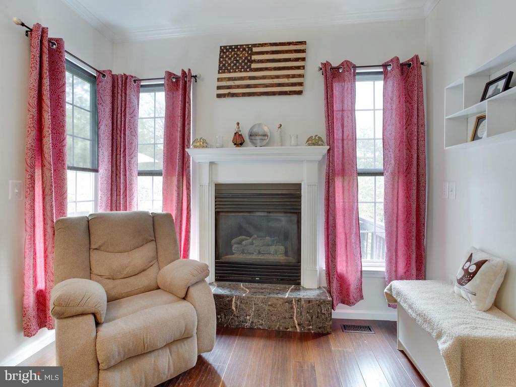 CROFTON VILLAGE - Residential