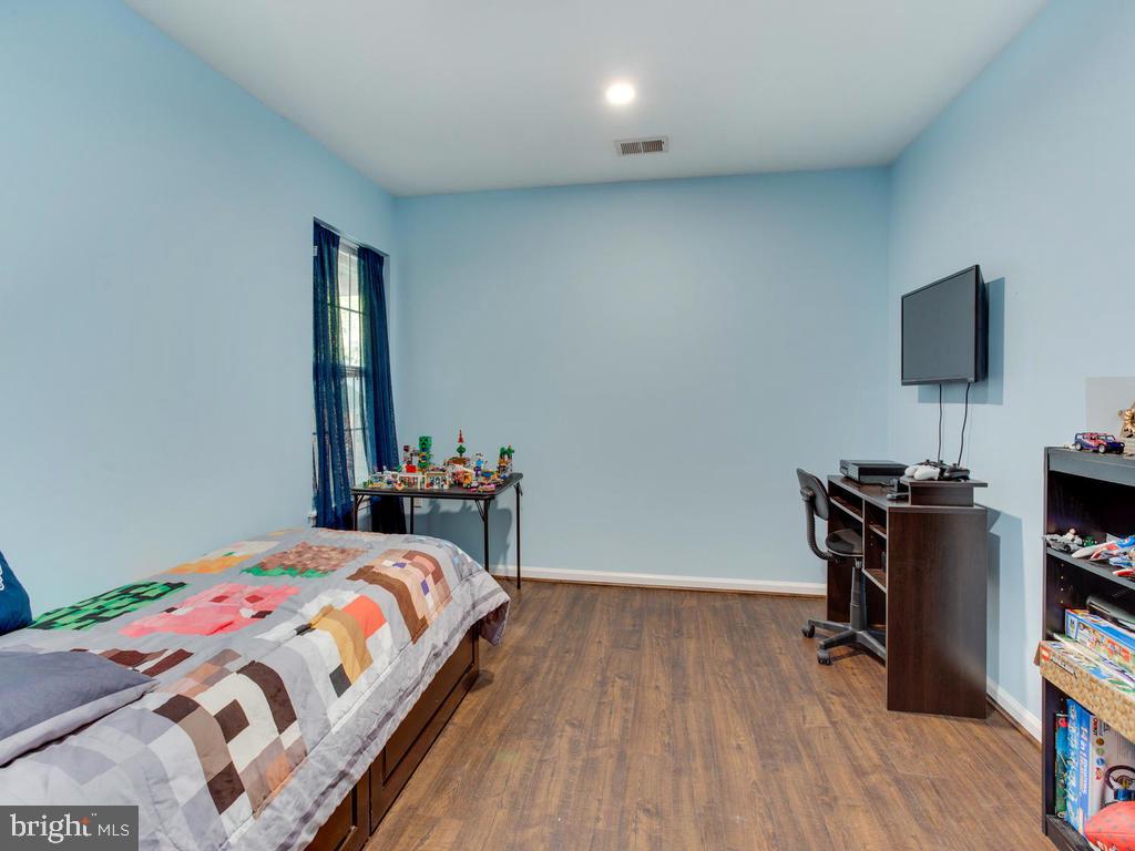 CROFTON VILLAGE - Residential