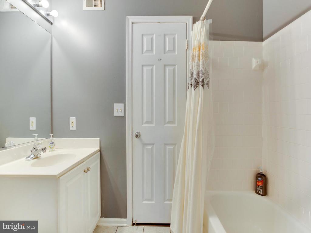 CROFTON VILLAGE - Residential