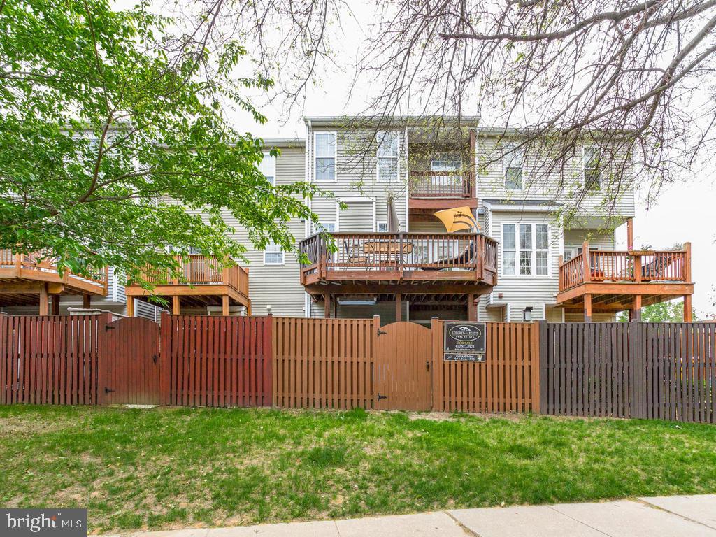 CROFTON VILLAGE - Residential