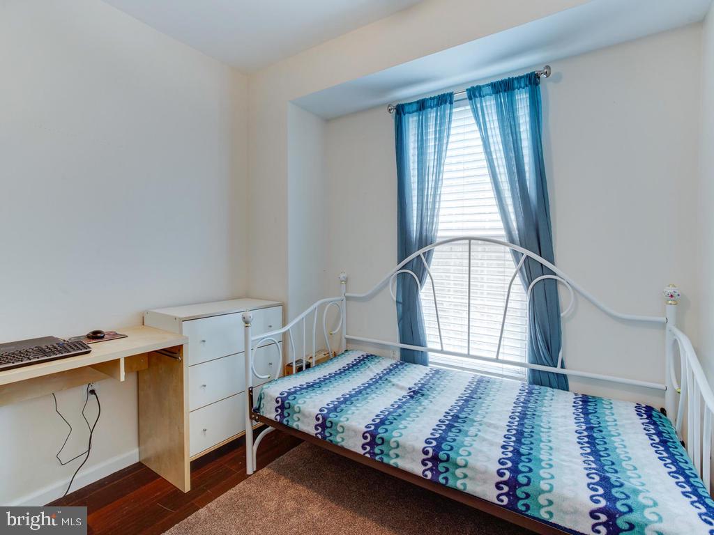 CROFTON VILLAGE - Residential