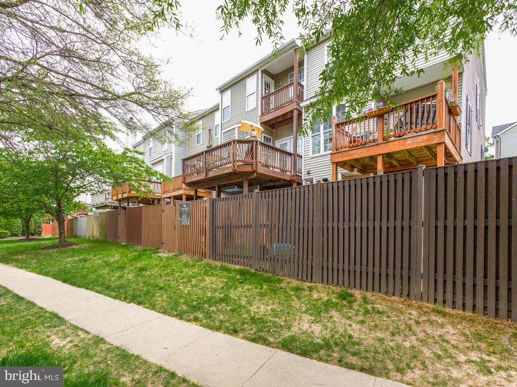 CROFTON VILLAGE - Residential