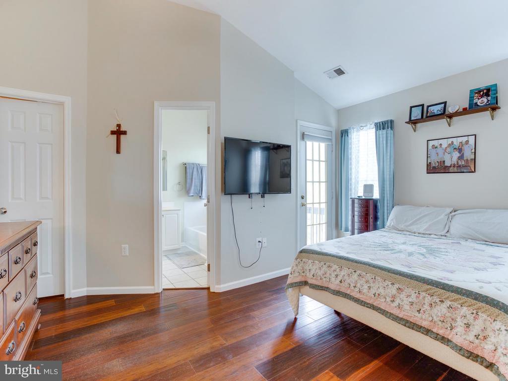 CROFTON VILLAGE - Residential