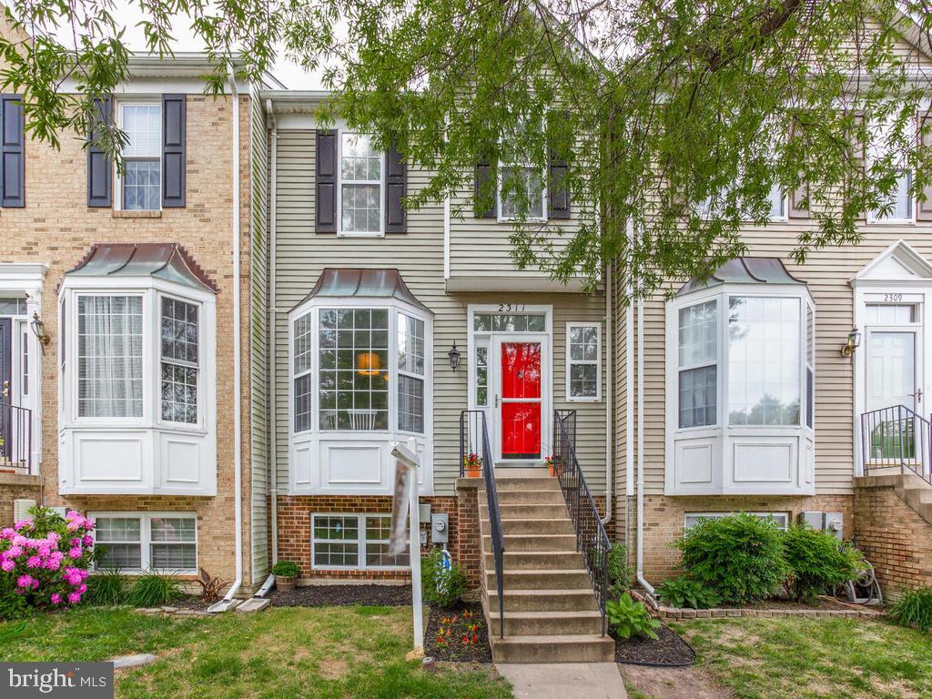 CROFTON VILLAGE - Residential