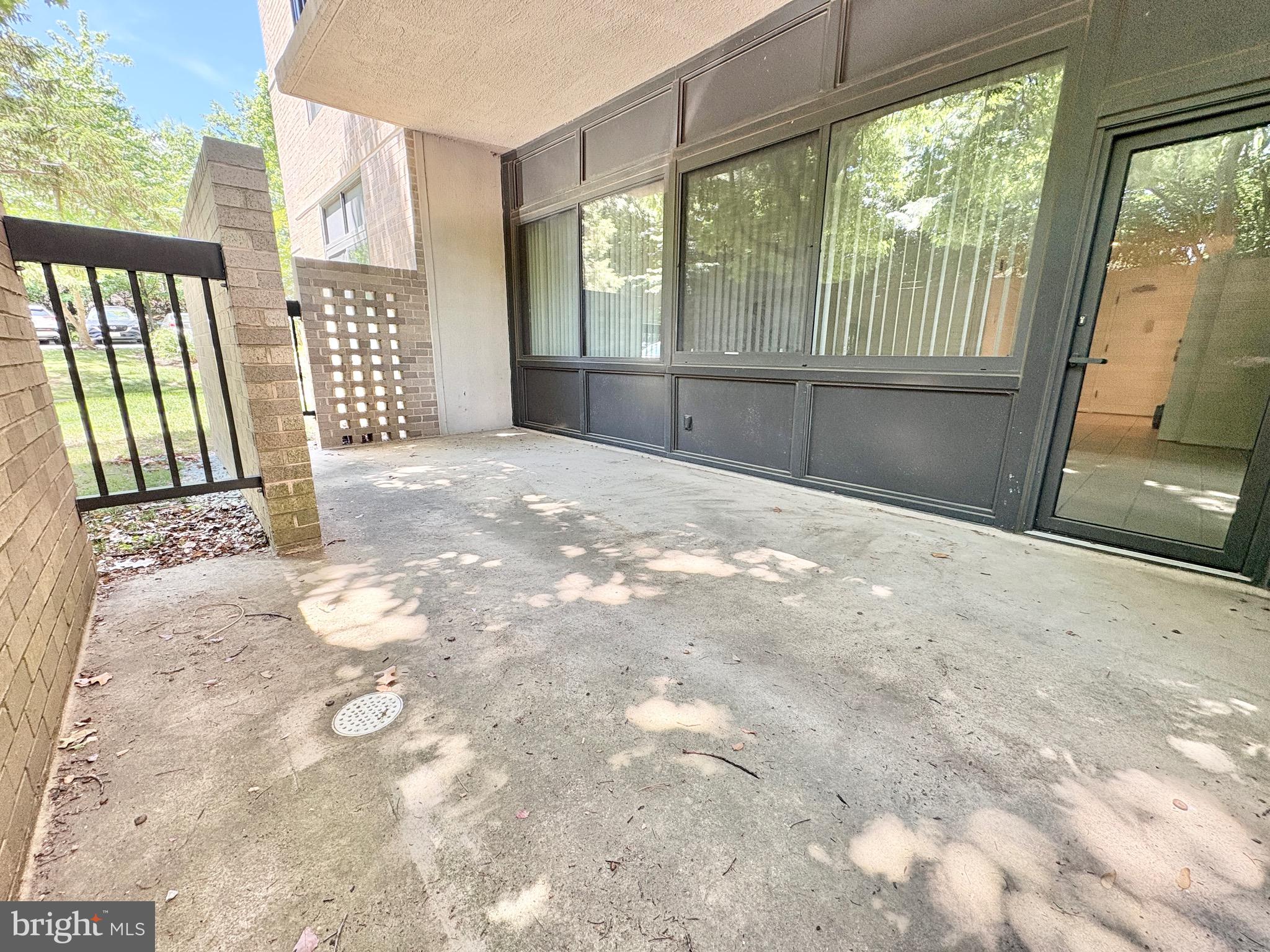 3713 S GEORGE MASON DRIVE T5W