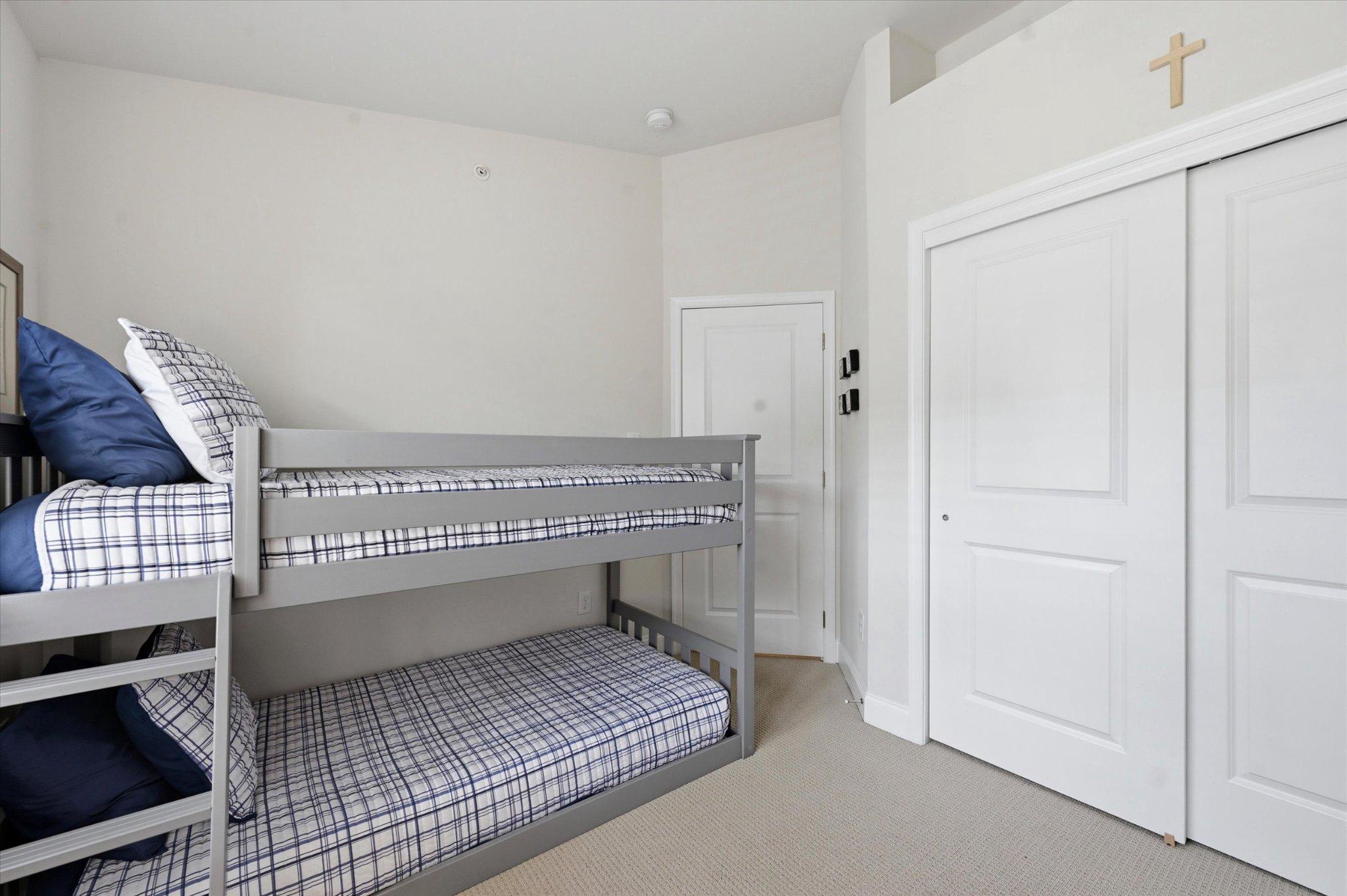 TOWNES AT CHESTER SPRINGS - Residential