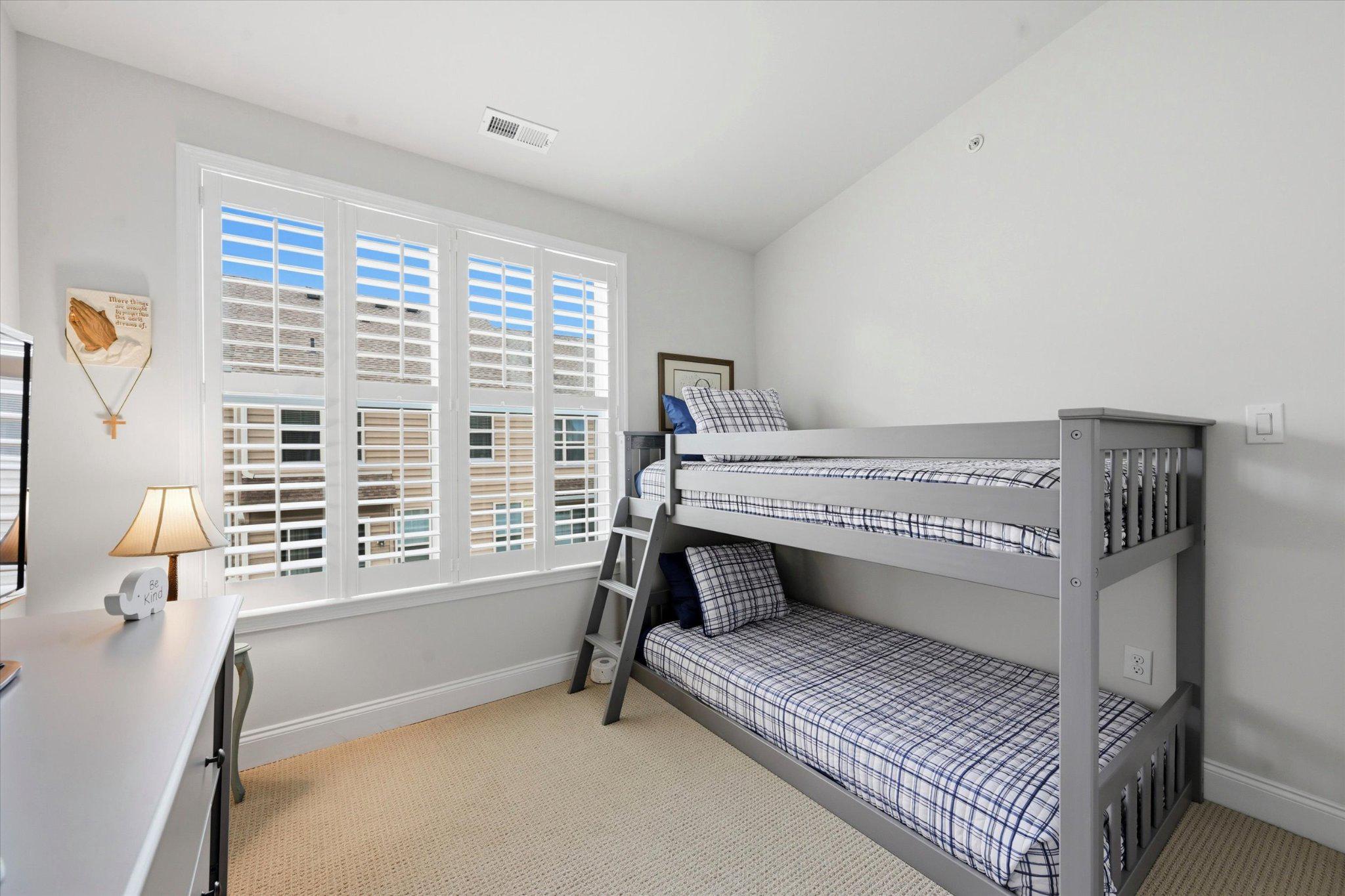 TOWNES AT CHESTER SPRINGS - Residential