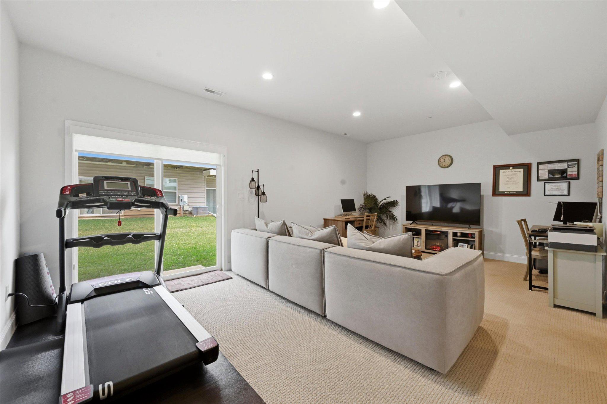 TOWNES AT CHESTER SPRINGS - Residential