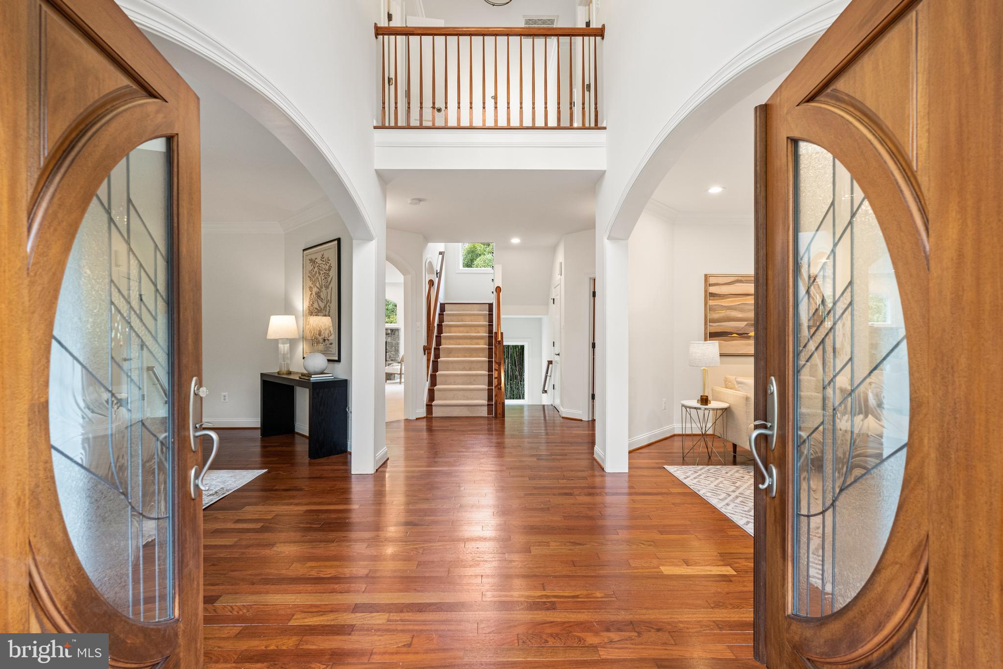 LUXMANOR - Residential