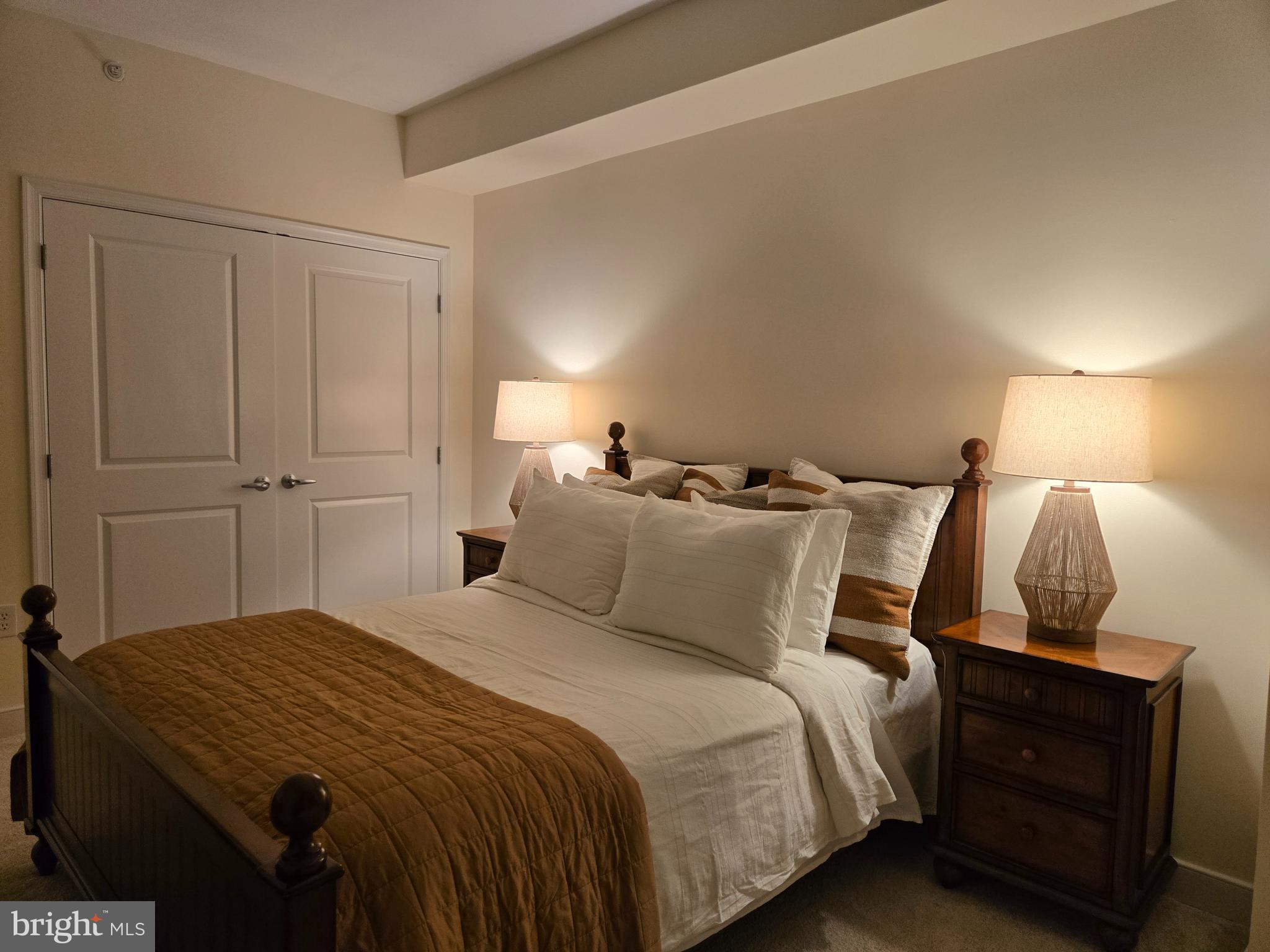 ONE NATIONAL HARBOR CONDOMINIUM - Residential