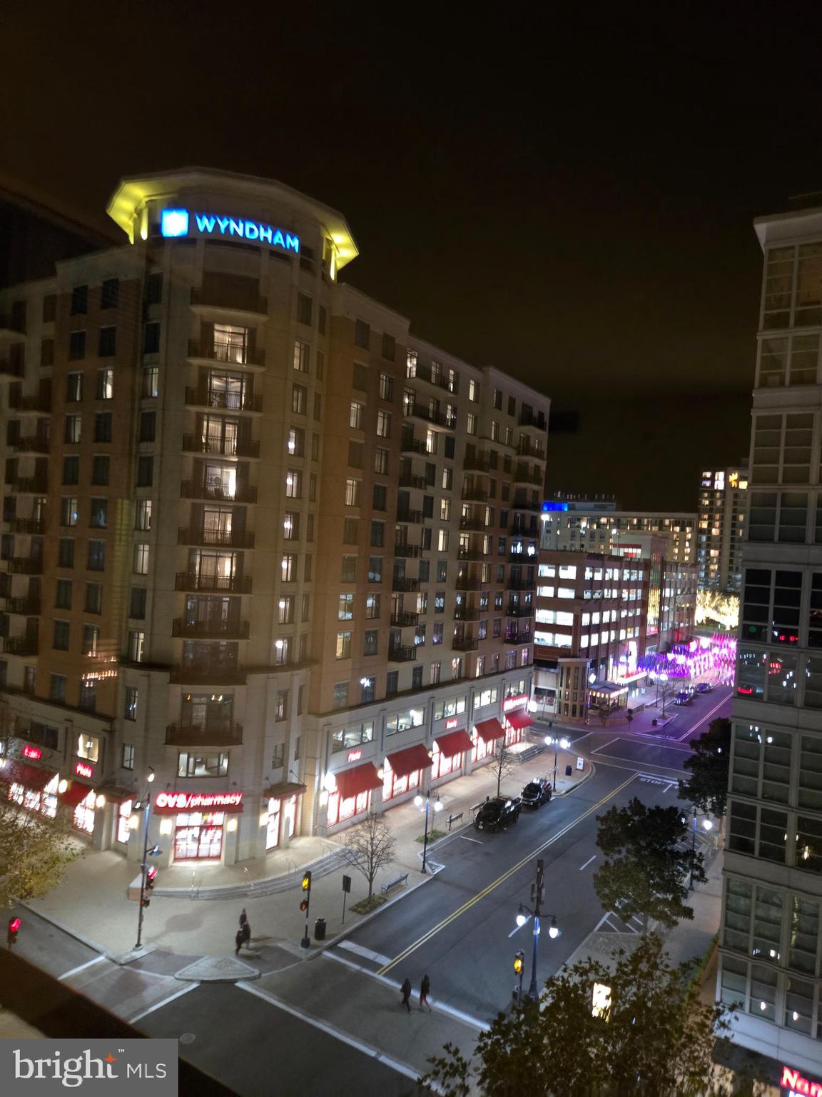 ONE NATIONAL HARBOR CONDOMINIUM - Residential