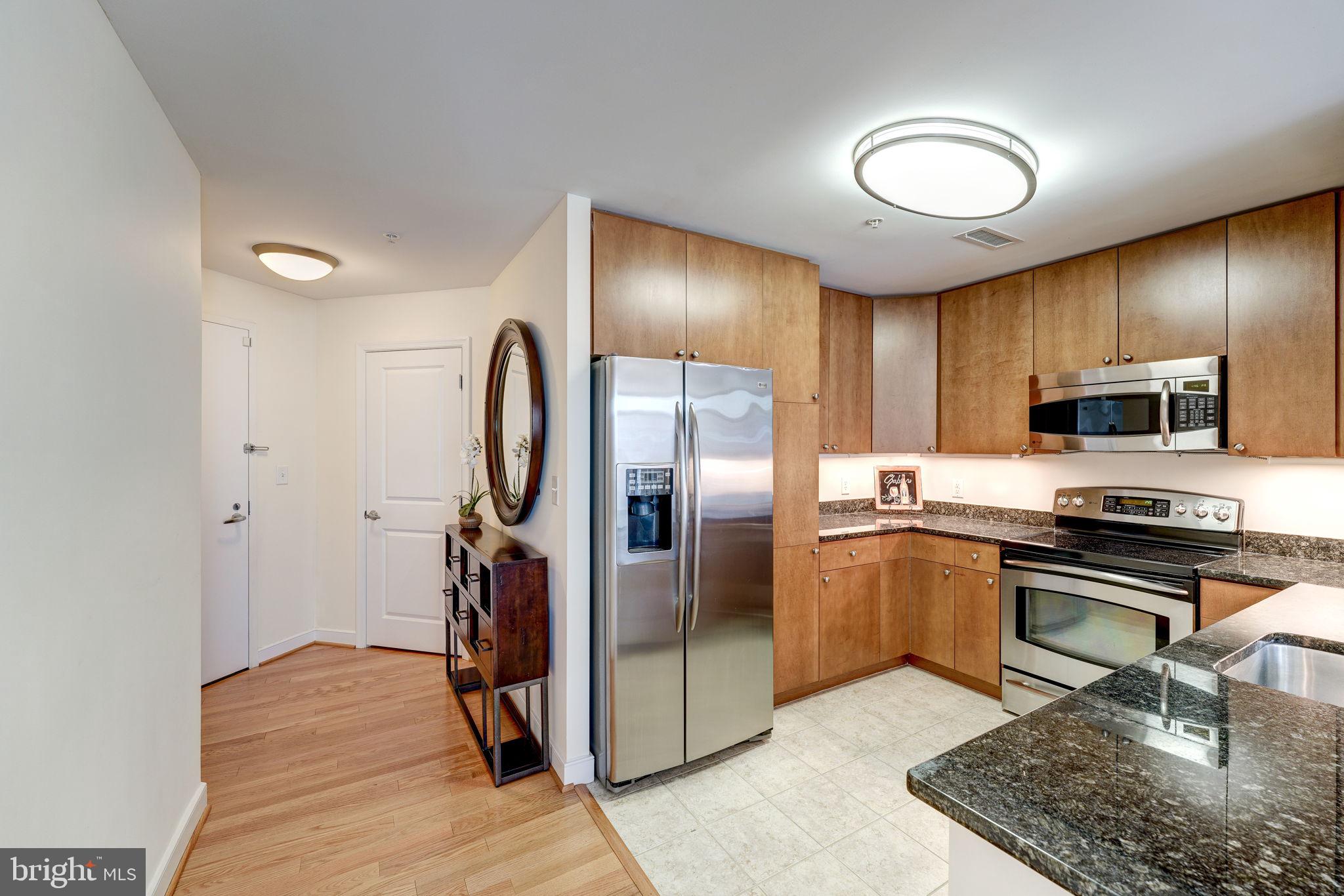 ONE NATIONAL HARBOR CONDOMINIUM - Residential