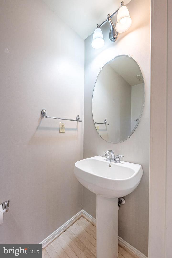 HAHN PROPERTY - Residential Lease