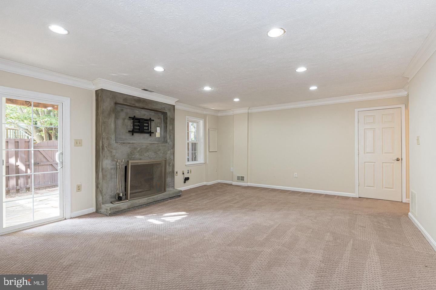 HAHN PROPERTY - Residential Lease