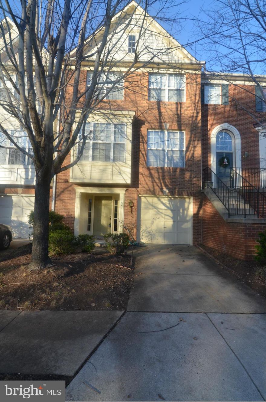 Light filled TH. Backing to Treed Pond**Premium Location, Community POOL**Spacious Living Rm Leading to Huge Deck Looking Over Pond. Wood Flrs on Main Lvl. Gourmet Kitchen with Granite & SS App. Master with Sep Tub and Shower, Dbl Vanity, Walk-in Closet. Great Rec Room on Walk-Out Bsmt**Enjoy Peaceful Nature in Your Backyard! Close to Major Routes and Shops**COULD BE RENTED FURNISHED FOR $2,800