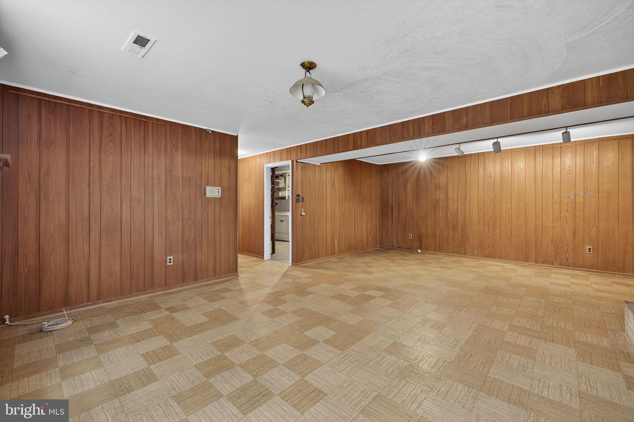 TYSONS GREEN - Residential