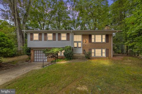 1604 PALM SPRINGS DRIVE VIENNA VA 22182